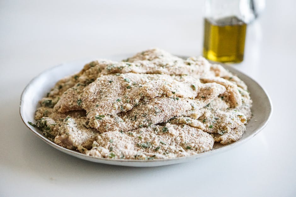 Wie viele Eier benötigt man, um Schnitzel zu panieren?